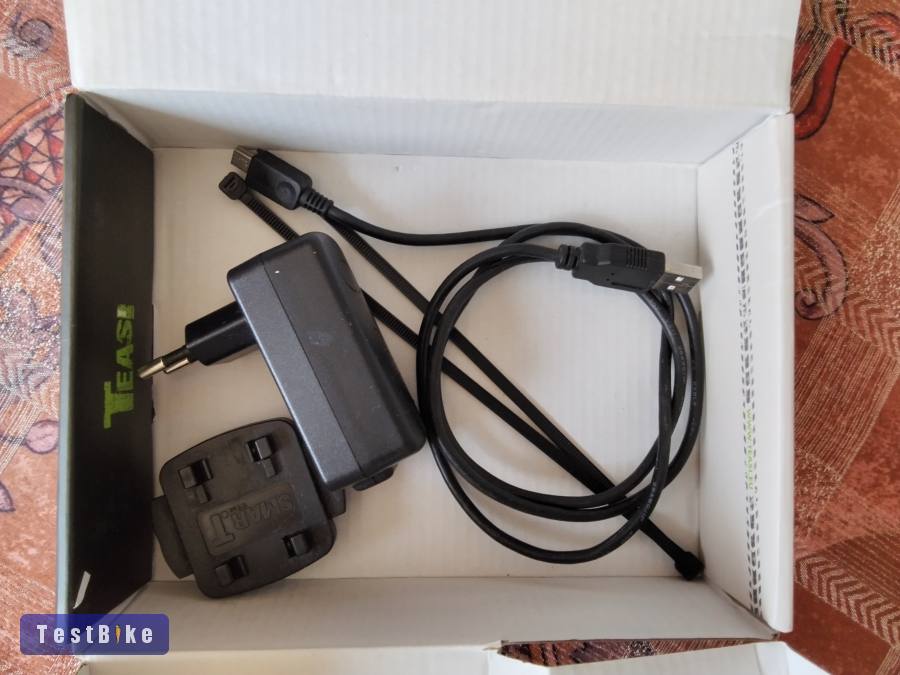 Eladó egy használt Teasi One2 GPS es navigációs készülék