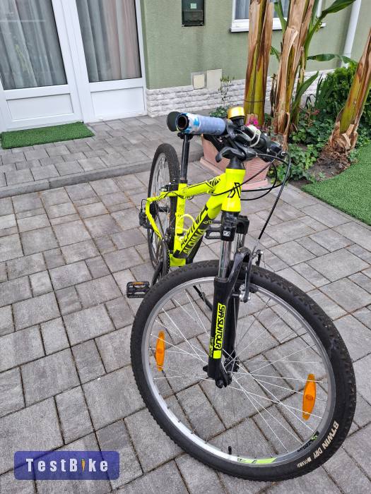 Eladó egy Kellys Alpina Eco M20 gyerek MTB, 26-os kerékkel. 