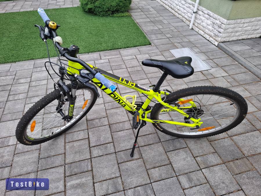 Eladó egy Kellys Alpina Eco M20 gyerek MTB, 26-os kerékkel. 