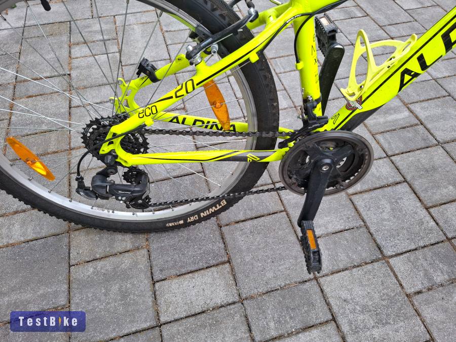 Eladó egy Kellys Alpina Eco M20 gyerek MTB, 26-os kerékkel. 