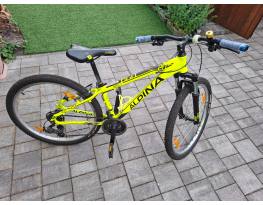 Eladó egy Kellys Alpina Eco M20 gyerek MTB, 26-os kerékkel.