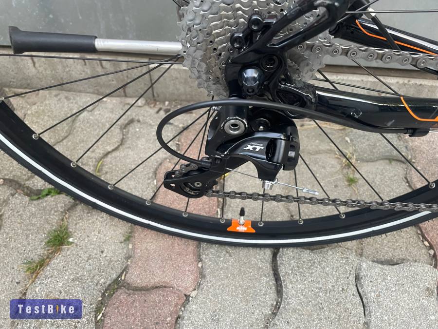 Eladó egy KTM Life Action Prémium trekking kerékpár 28” XL 