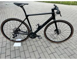 Eladó egy nagyon szép Canyon Roadlite CF 8.0 kerékpár