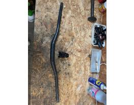 Eladó egy Race Face Turbine 2 kormány+stucni 35mm