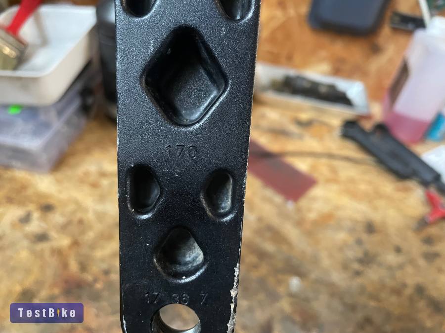 Eladó egy Race Face Turbine integrált hajtás+oval tányér32t 