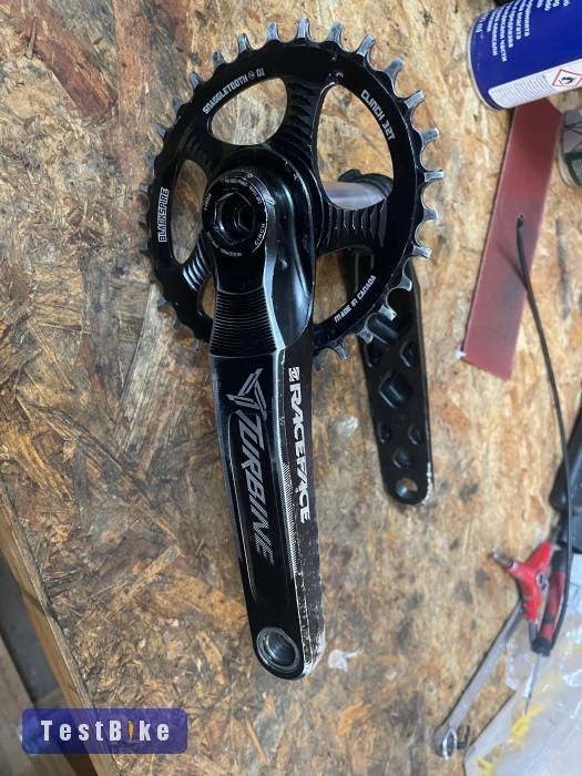 Eladó egy Race Face Turbine integrált hajtás+oval tányér32t 