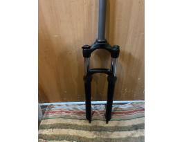 Eladó egy Rock Shox XC 30 27,5 normál nyakas villa