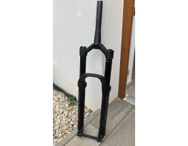Eladó egy Rockshox Lyrik select charger rc 29" villa.