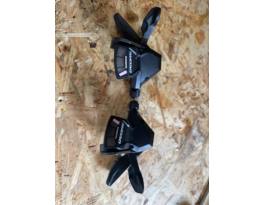 Eladó egy Shimano Deore 9s váltókar pár