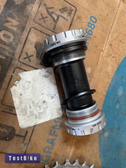 Eladó egy Shimano Deore m590 integrált hajtókar