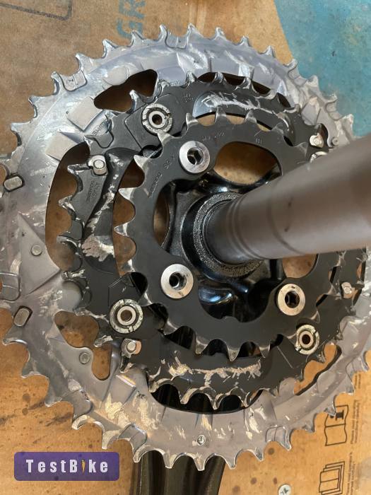Eladó egy Shimano Deore m590 integrált hajtókar