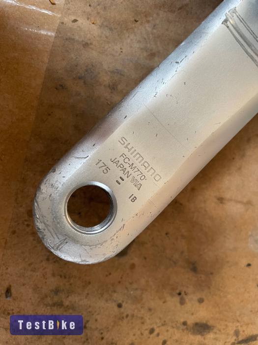 Eladó egy Shimano XT m770 integrált hajtókar