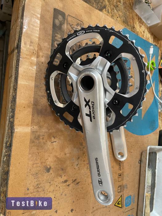 Eladó egy Shimano XT m770 integrált hajtókar