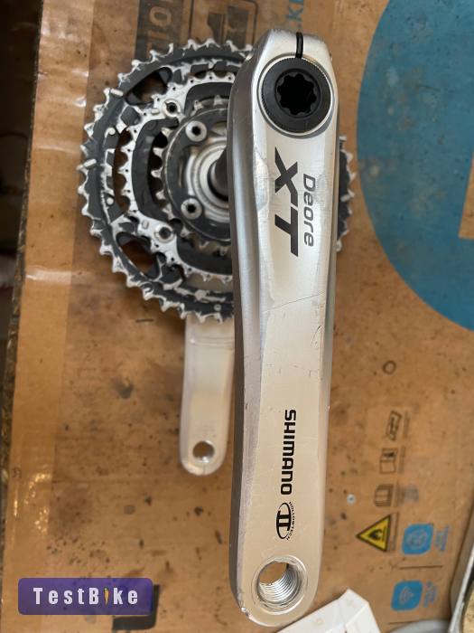Eladó egy Shimano XT m770 integrált hajtókar