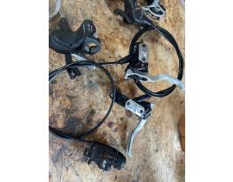 Eladó egy Shimano XT m775 hidraulikus fék