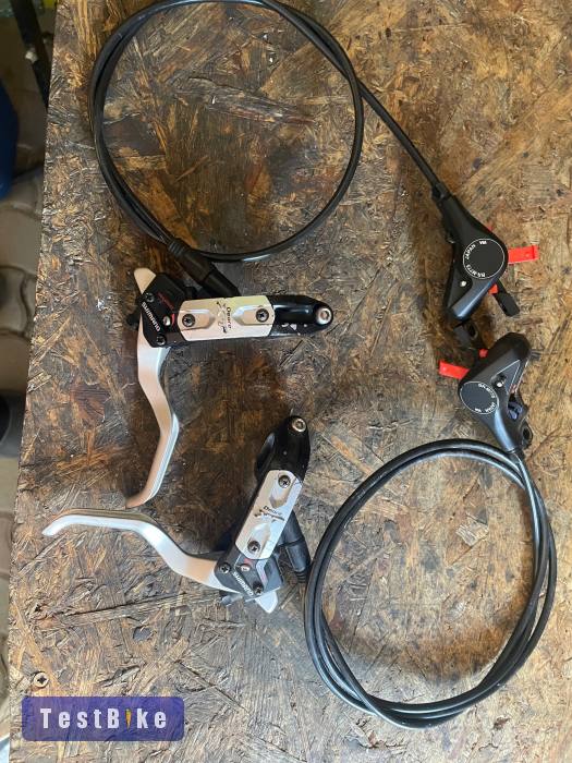Eladó egy Shimano XT m775 hidraulikus fékek