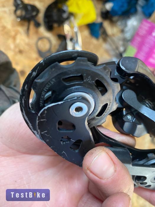 Eladó egy Shimano XT m8000 11S hátsó váltó