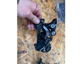 Eladó egy Shimano XT m8000 11S hátsó váltó