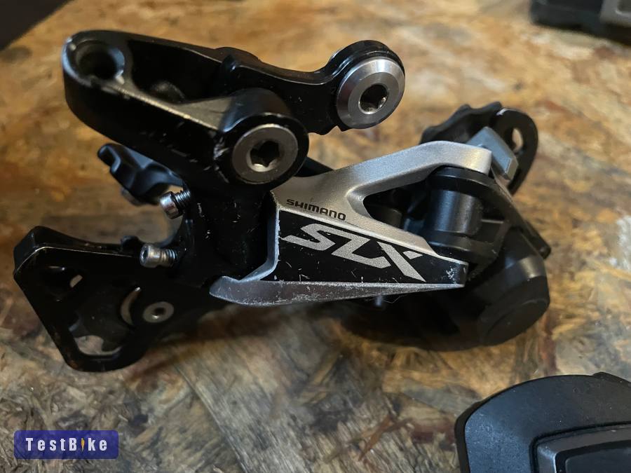 Eladó egy SLX m7000 hátsó váltó +váltókar 11S