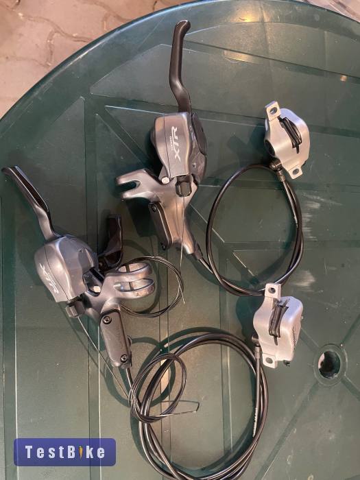 Eladó egy XTR/XT m960/m760 hidraulikus fékváltókar szett