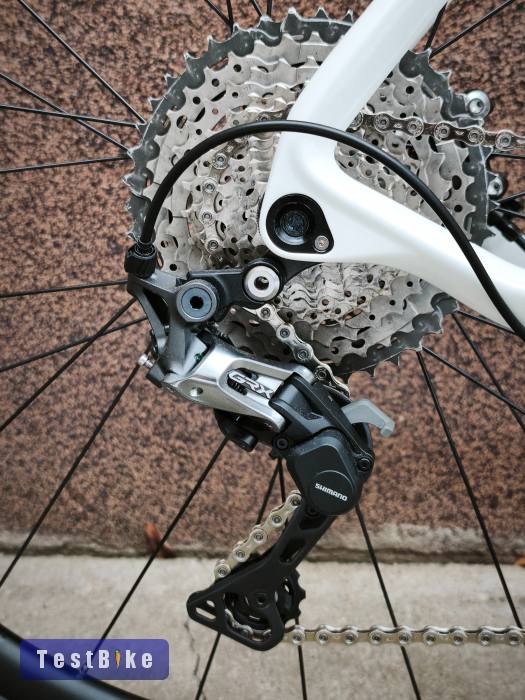 Eladó egyedi Gravel Cube alapra magasaknak.