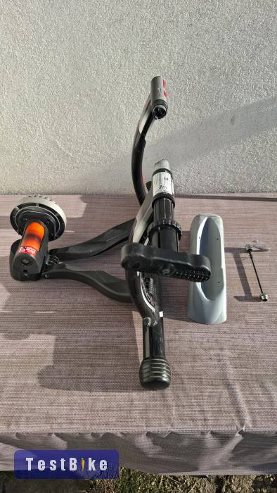 Eladó Elite Crono Fluid Power görgő