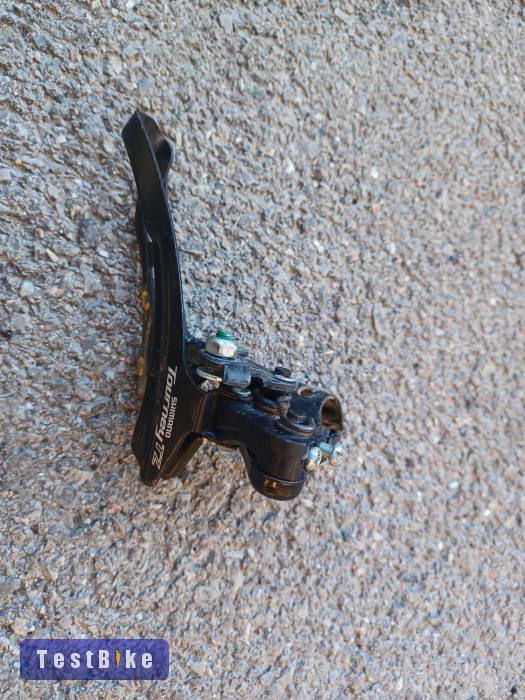 Eladó első váltó