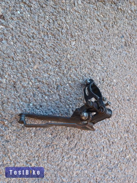 Eladó első váltó