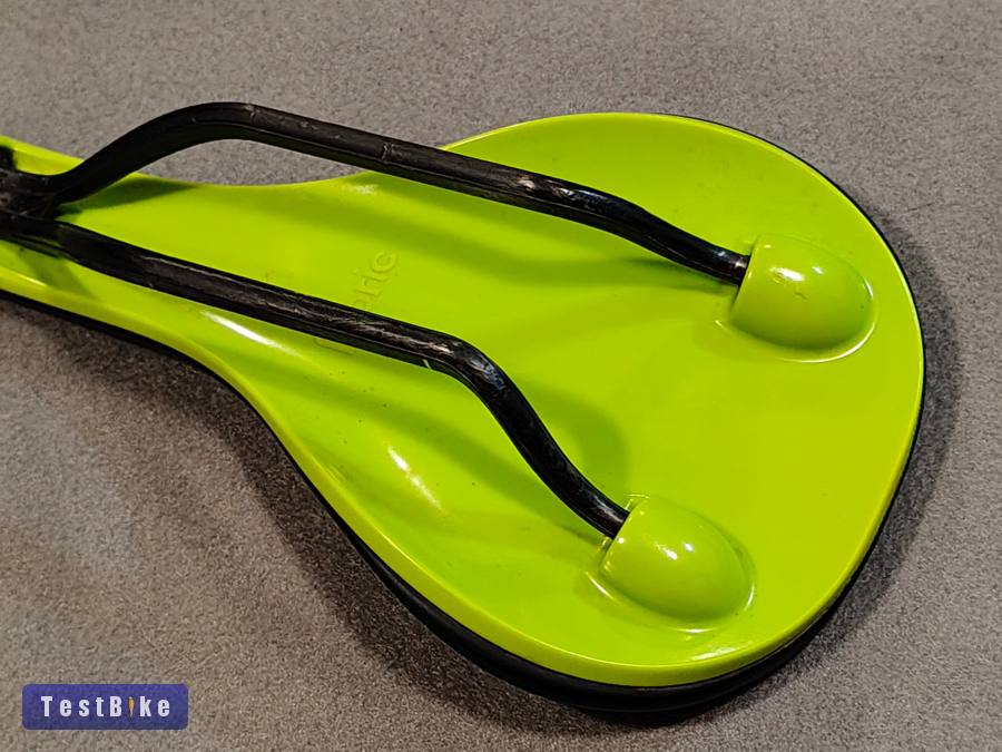 Eladó Fabric Scoop flat nyereg
