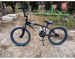 Eladó fekete bmx 