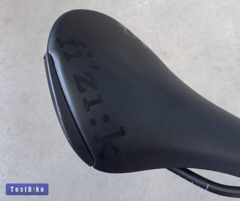 Eladó Fizik Aliante nyereg