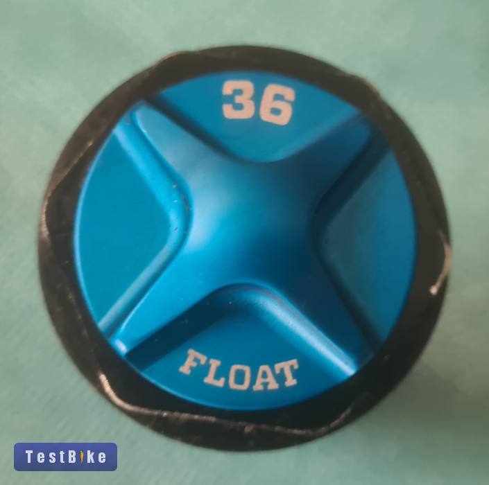 Eladó Fox 36 komplett légrugó szett, szelep