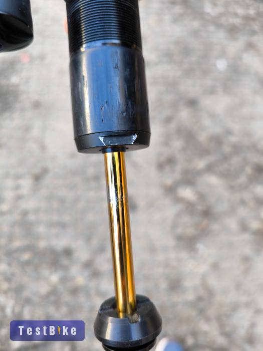 Eladó Fox DHX2 tag Fox rúgóval.