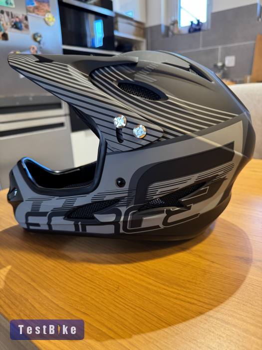 Eladó fullface DH sisak