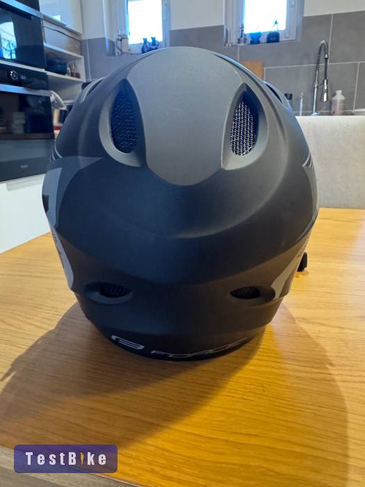 Eladó fullface DH sisak