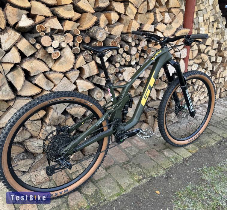 Eladó GT Force Carbon Pro – M méret -  2022-es évjárat