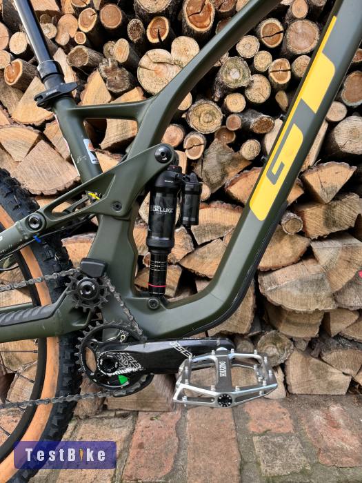 Eladó GT Force Carbon Pro – M méret -  2022-es évjárat