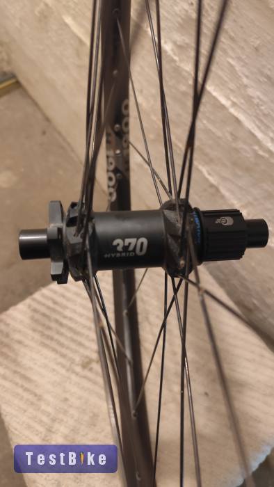 Eladó H 1900 Spline 29 boost hátsó kerék
