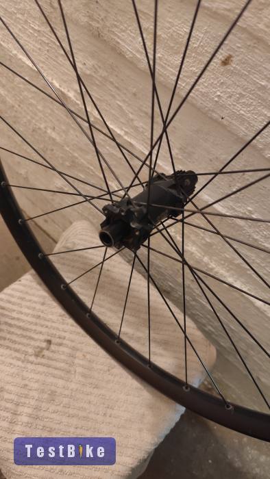 Eladó H 1900 Spline 29 boost hátsó kerék