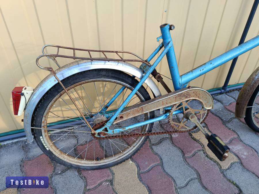 Eladó használt, de használhatatlan kemping kerékpár