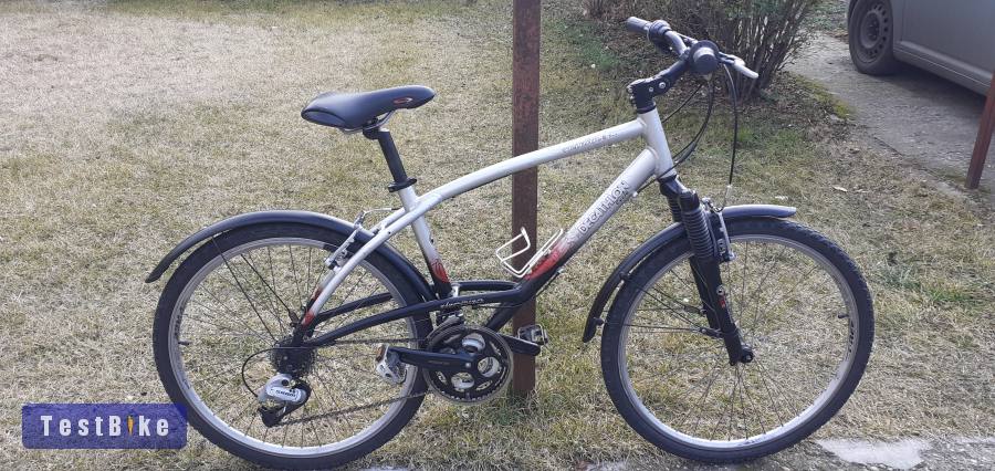Eladó használt Dechatlon Triban Trail kerékpár.