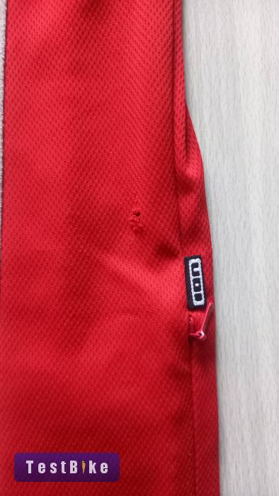 Eladó ION Scrub póló "M"