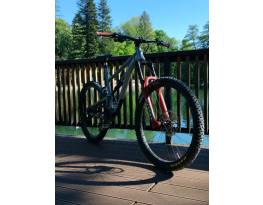 Eladó Kellys thorx 50 bicom.