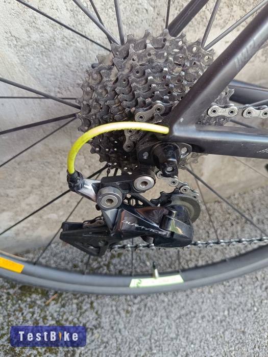 Eladó keveset használt Scott Addict 10 Dura ace 9000 szettel
