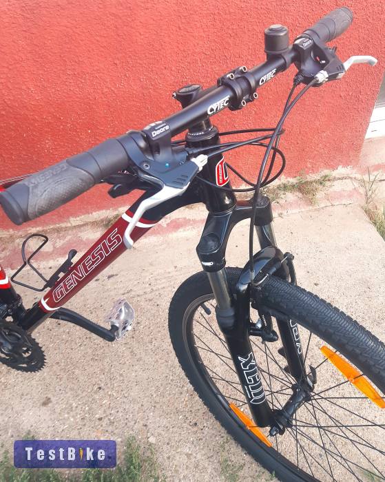 Eladó kisméretű Genesis Mtb