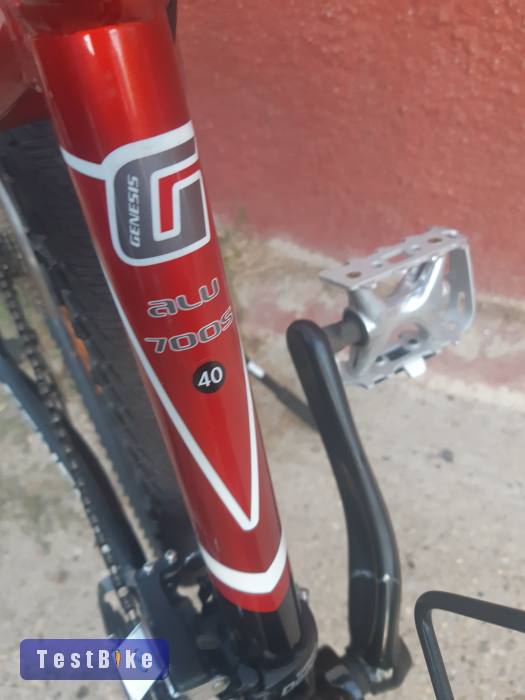 Eladó kisméretű Genesis Mtb