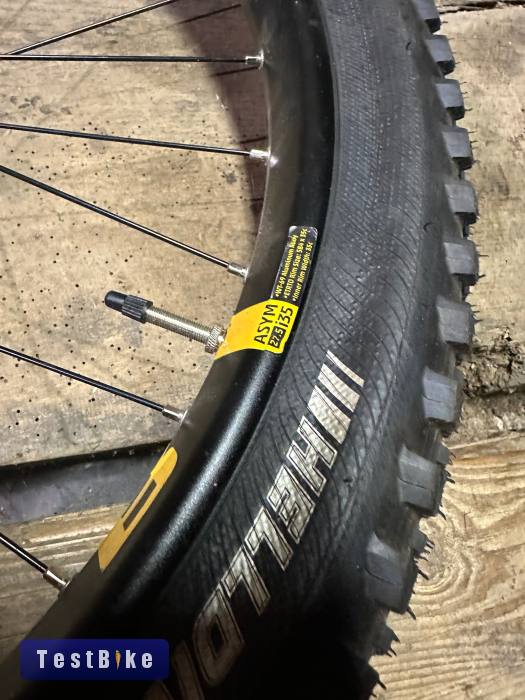 Eladó Kona Process 153 DL hátsó kerék