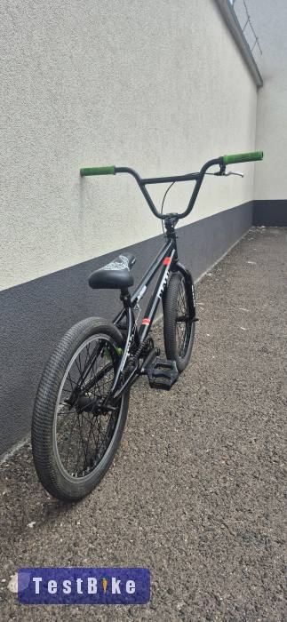 Elado Mali kezdő bmx 