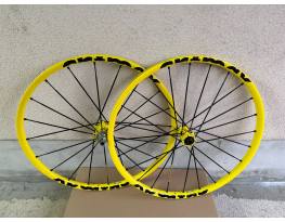 Eladó Mavic Crossmax Enduro 27,5" kerékszett.