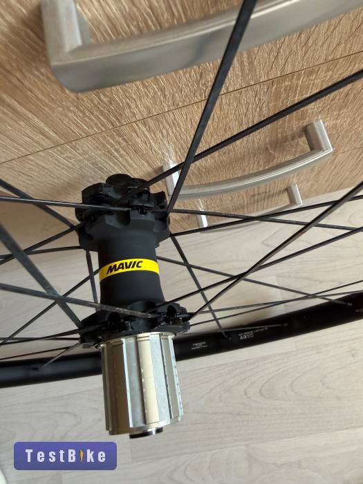 Eladó Mavic XE Elite hátsó kerék átütőtengelyes